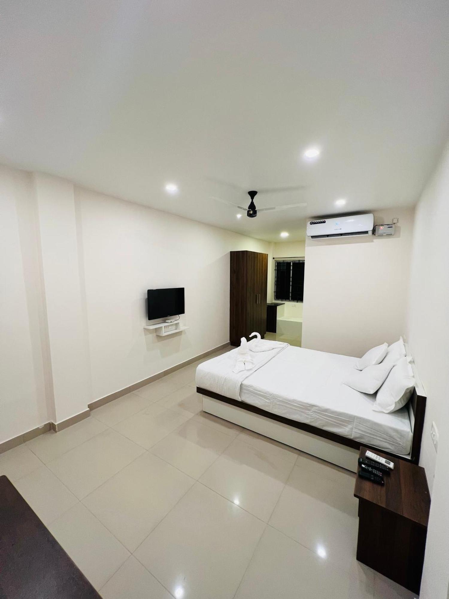 Heres Haut Residency Kochi Exterior foto